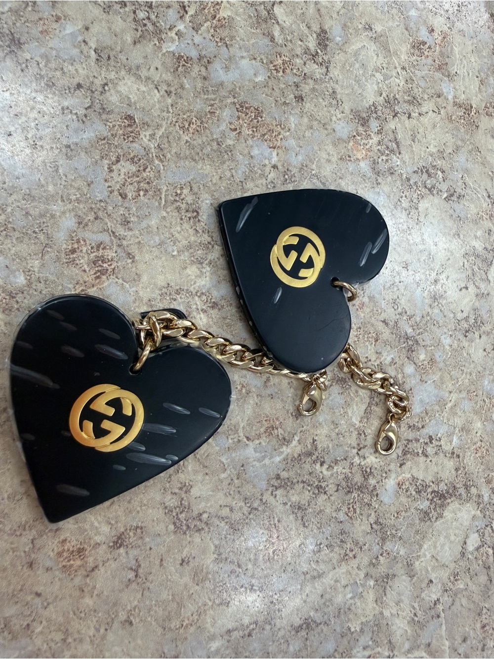 Gucci Black and Gold Heart Charm Chain for glasses